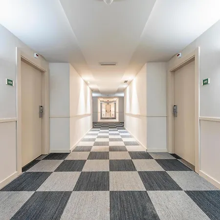 Port City&beach Hotel