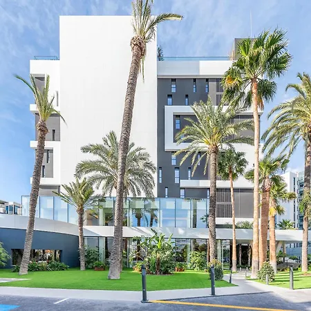 Port City&beach 4*