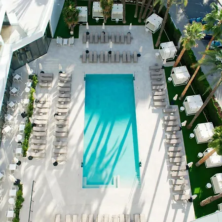 Port City&beach 4*