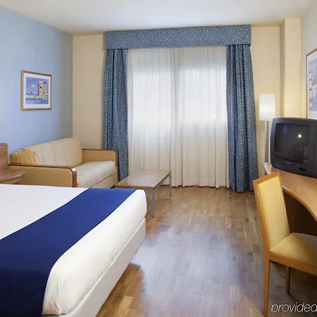 Port City&beach 4*