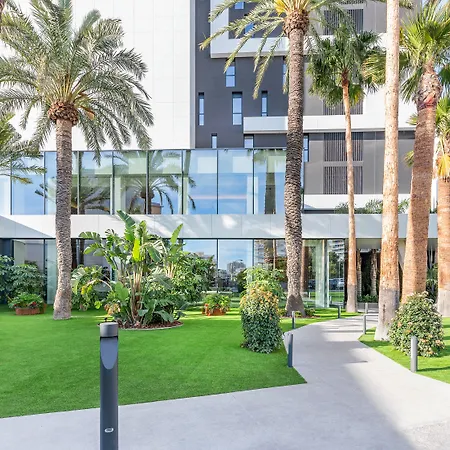 Отель Port & 4*