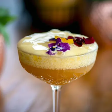 Отель Port & 4*